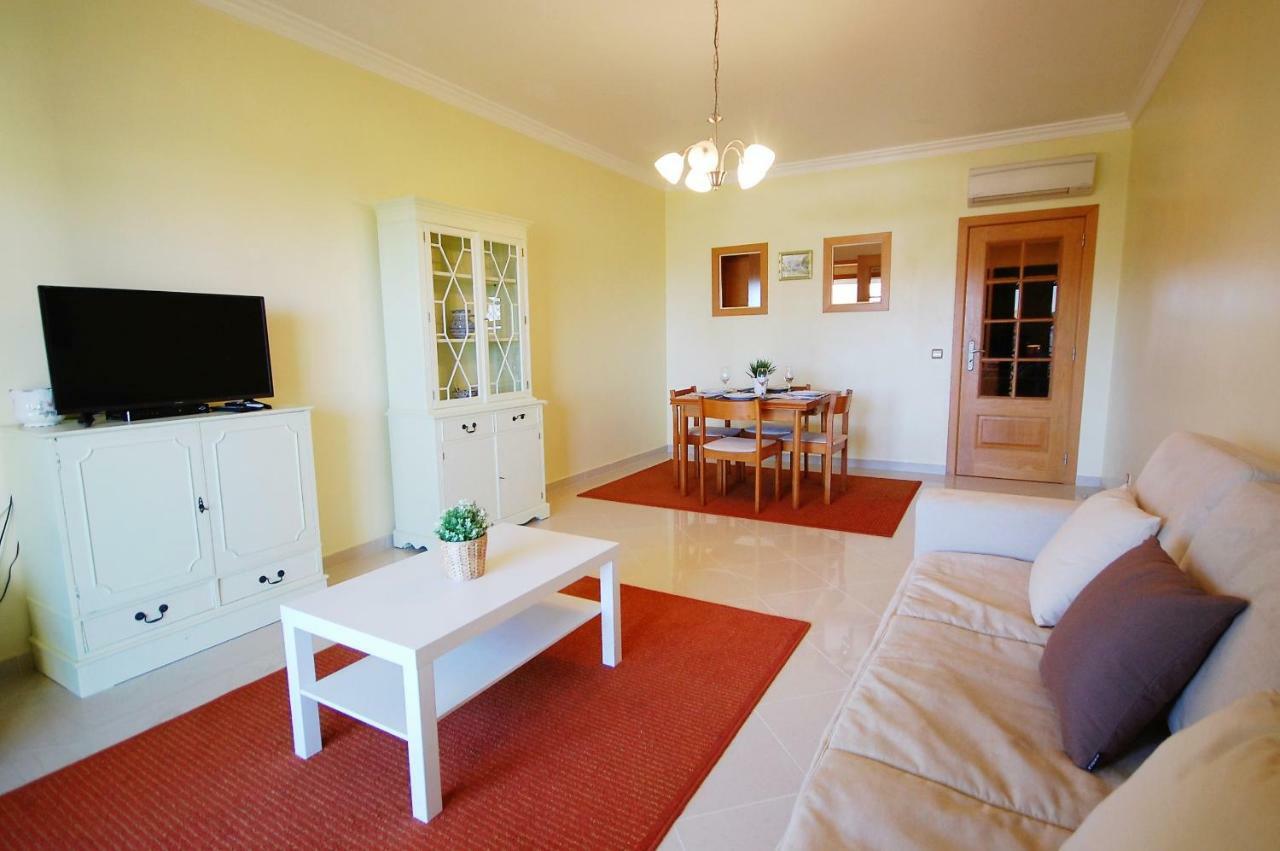Apartamento Coelha - Pool - Free Wi-fi - Air Con
